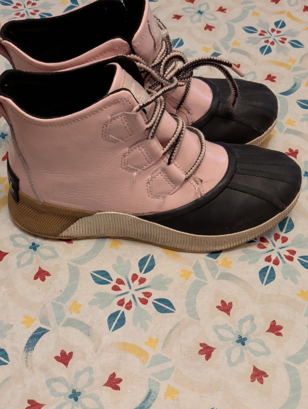 Sorel Boots Out N About